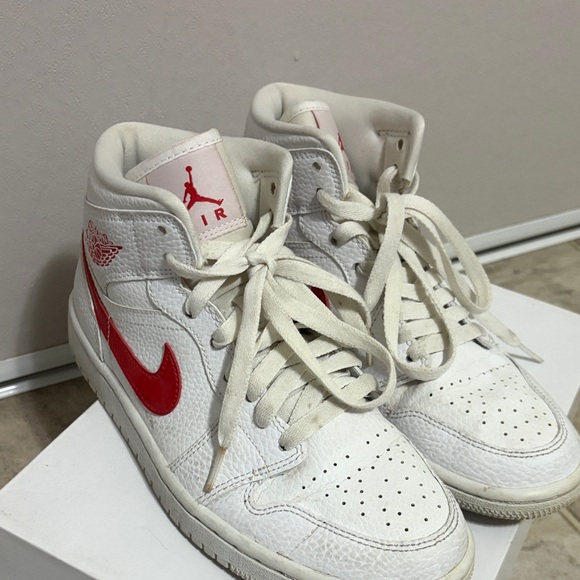 Women's Air Jordan 1 With Box - Picture 4 of 4